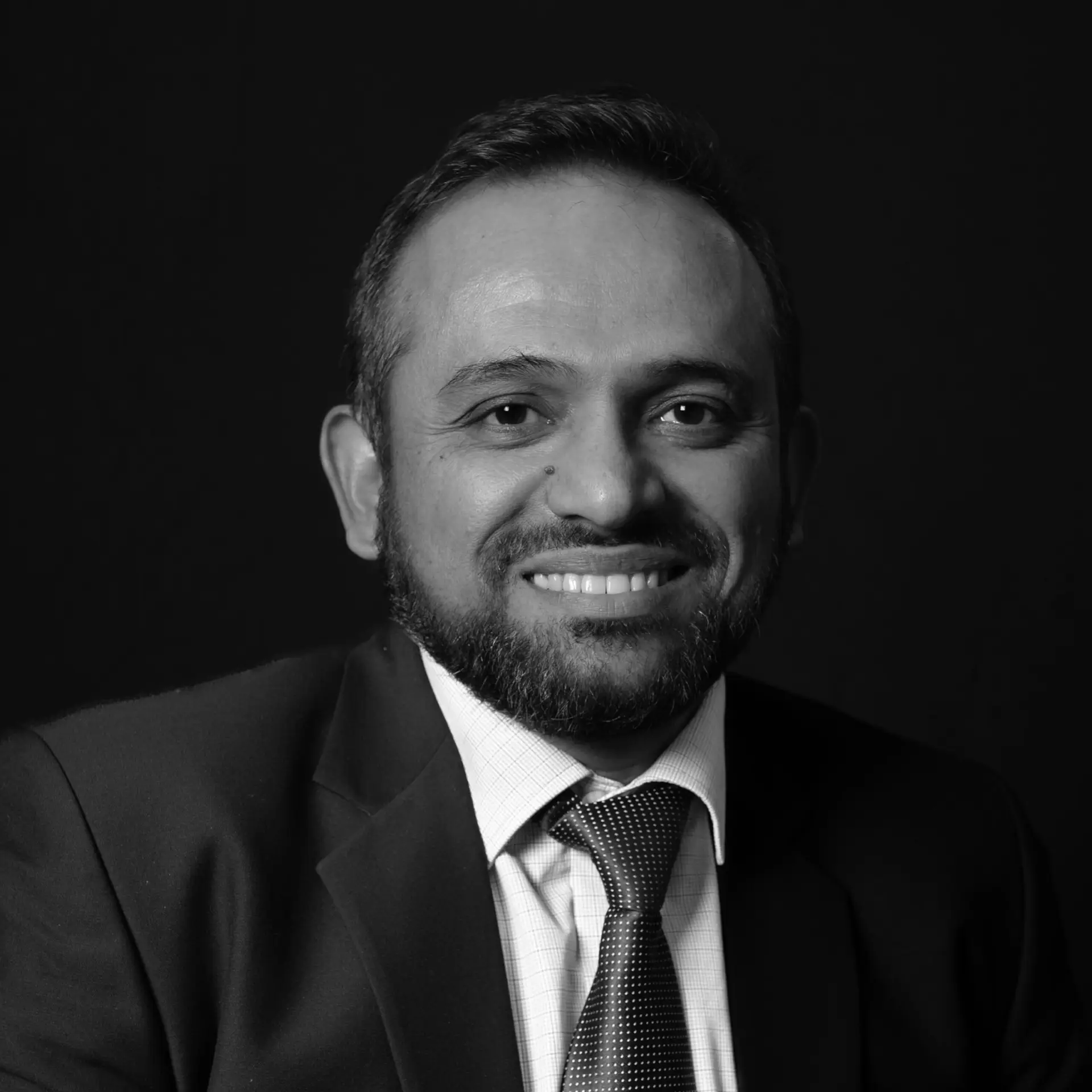 b&w headshots 0005 ali.jpg